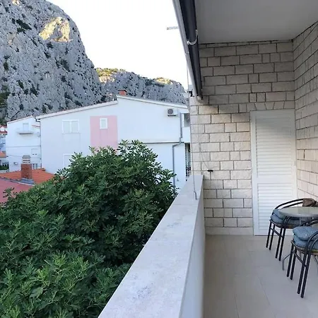 With Balcony - Near And Town Center Apartment