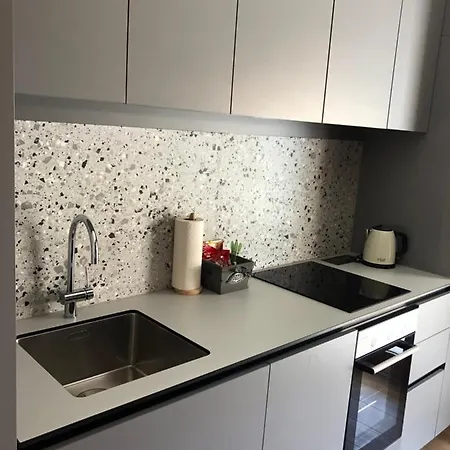 Apartment With Balcony - Near And Town Center