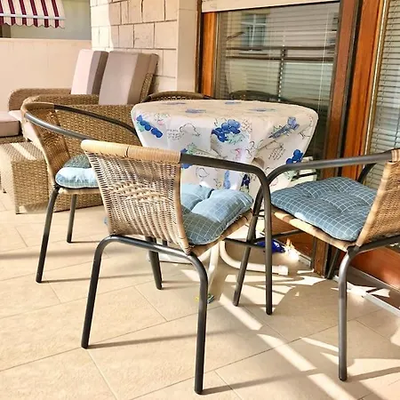 Apartment With Balcony - Near And Town Center
