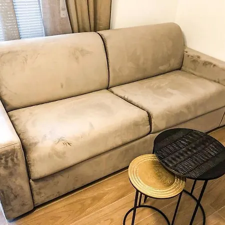 With Balcony - Near And Town Center Apartment Omis