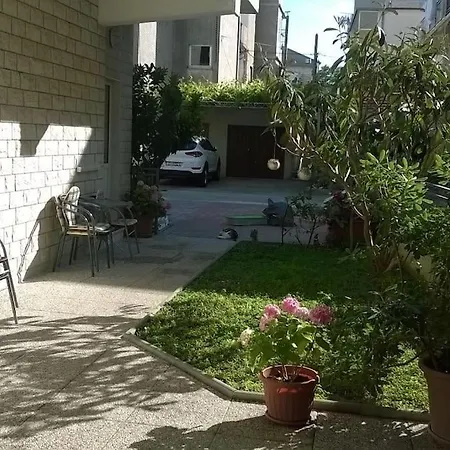 With Balcony - Near And Town Center * Omis